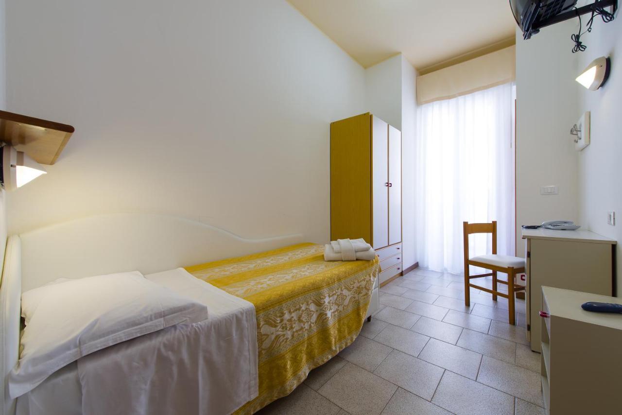 Hotel Galassia Ρίμινι Εξωτερικό φωτογραφία