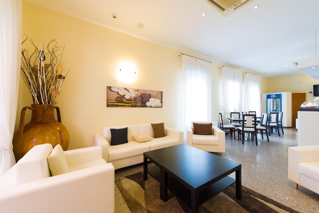 Hotel Galassia Ρίμινι Εξωτερικό φωτογραφία